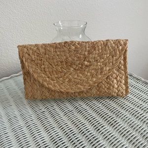 Straw hand bag